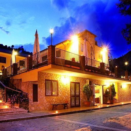 Agriturismo Villa Orchidea Али-Терме Экстерьер фото