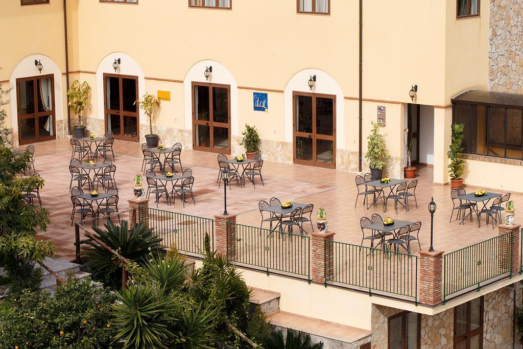 Agriturismo Villa Orchidea Али-Терме Экстерьер фото